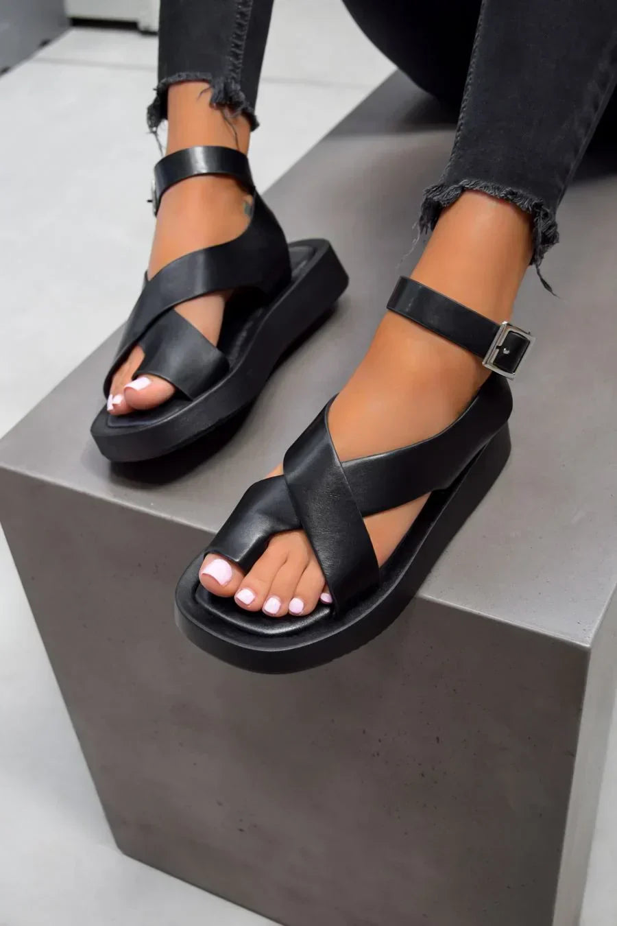Alba | Sandalias Elegantes y Cómodas Petra