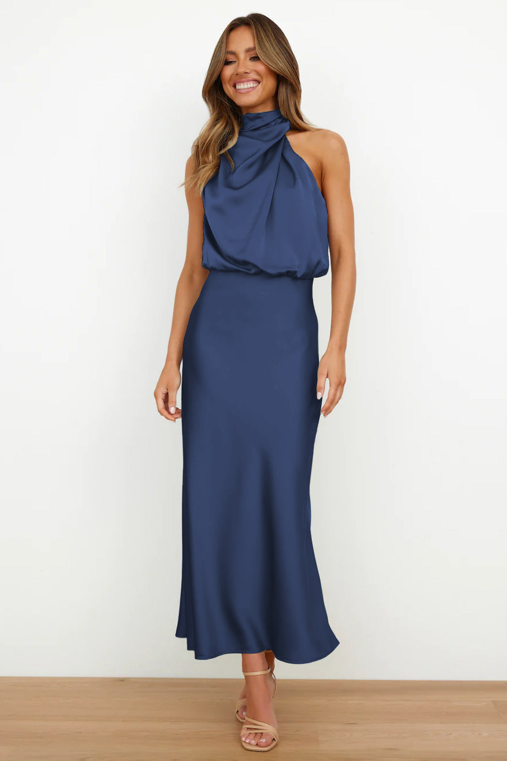 Lydia | Vestido Largo con Cuello Halter