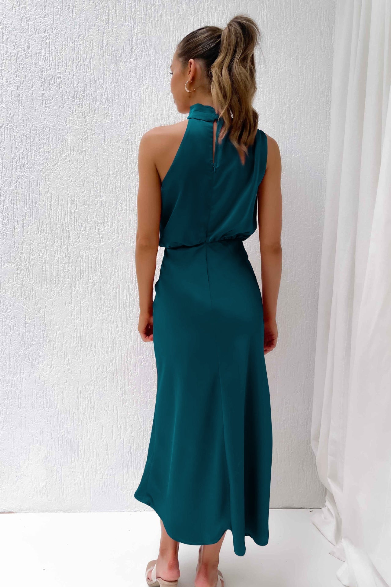 Lydia | Vestido Largo con Cuello Halter