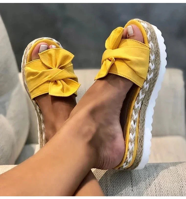 Soleil | Sandalias de plataforma con lazo y energía veraniega
