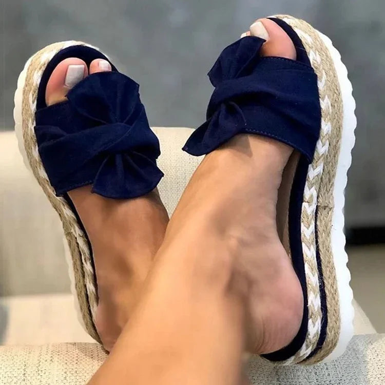 Soleil | Sandalias de plataforma con lazo y energía veraniega