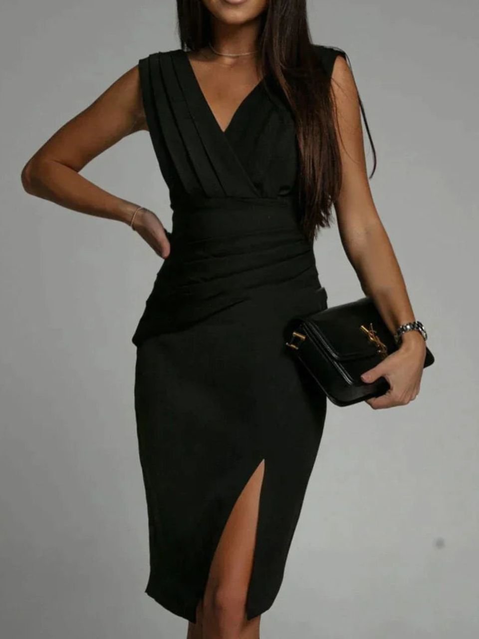 Victoria | Vestido con escote en V