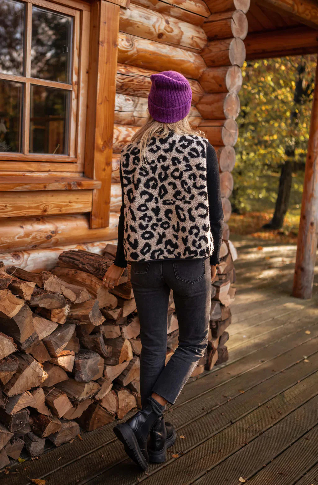 ASTRID™ | Chaleco de punto de leopardo