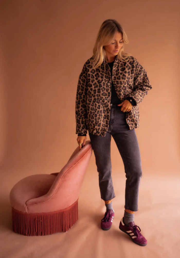 LEONA™ | La Chaqueta Bomber de Leopardo