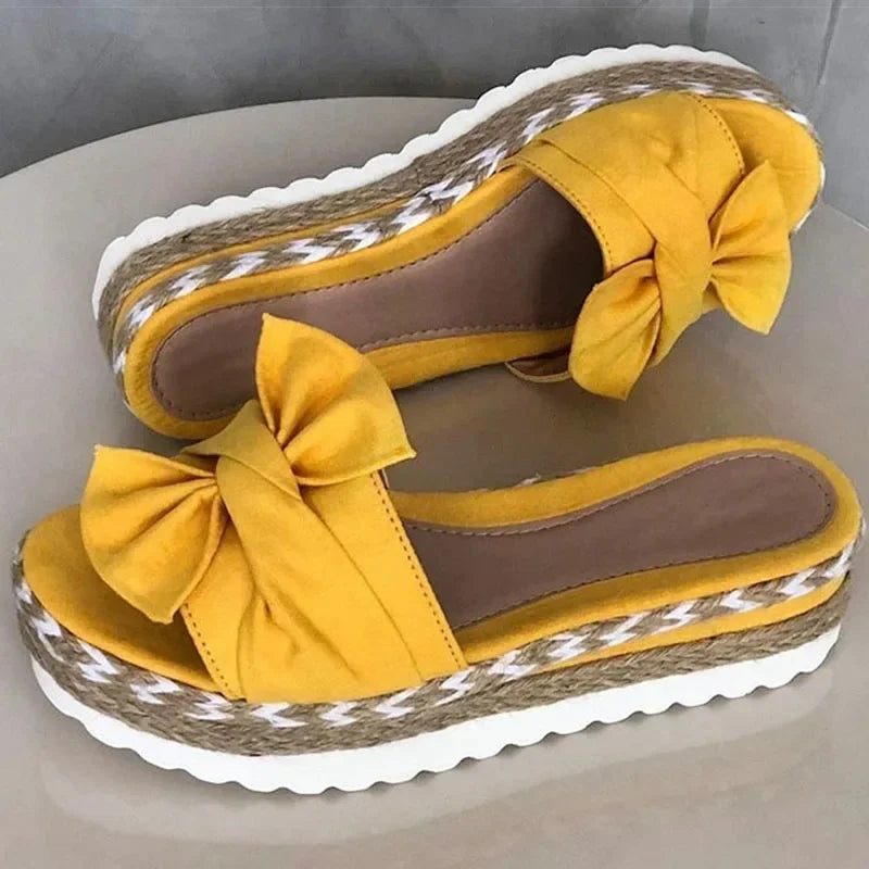 Soleil | Sandalias de plataforma con lazo y energía veraniega