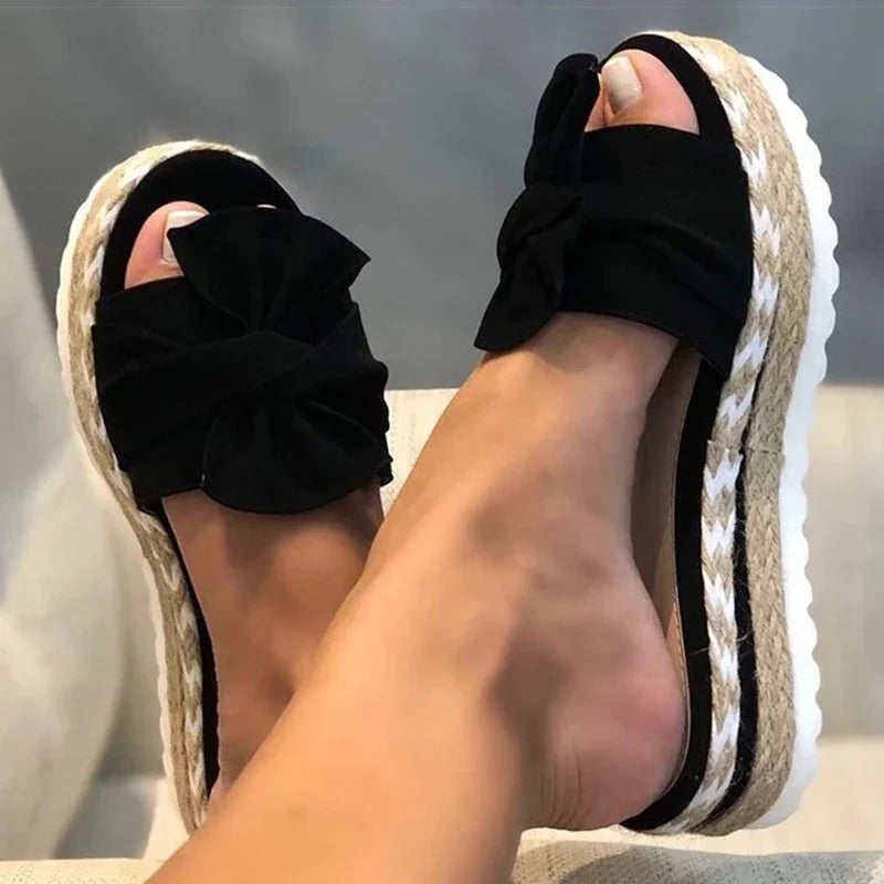 Soleil | Sandalias de plataforma con lazo y energía veraniega