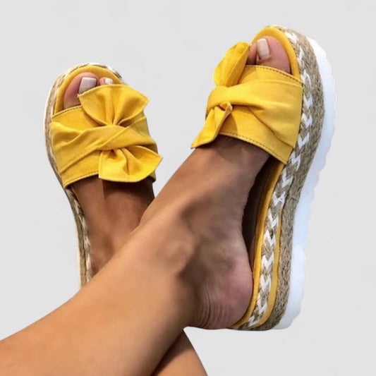 Soleil | Sandalias de plataforma con lazo y energía veraniega