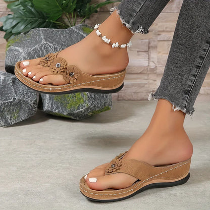 Nuria | Sandalias Elegantes y Cómodas Petra