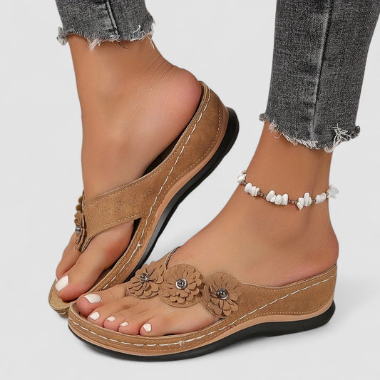 Nuria | Sandalias Elegantes y Cómodas Petra