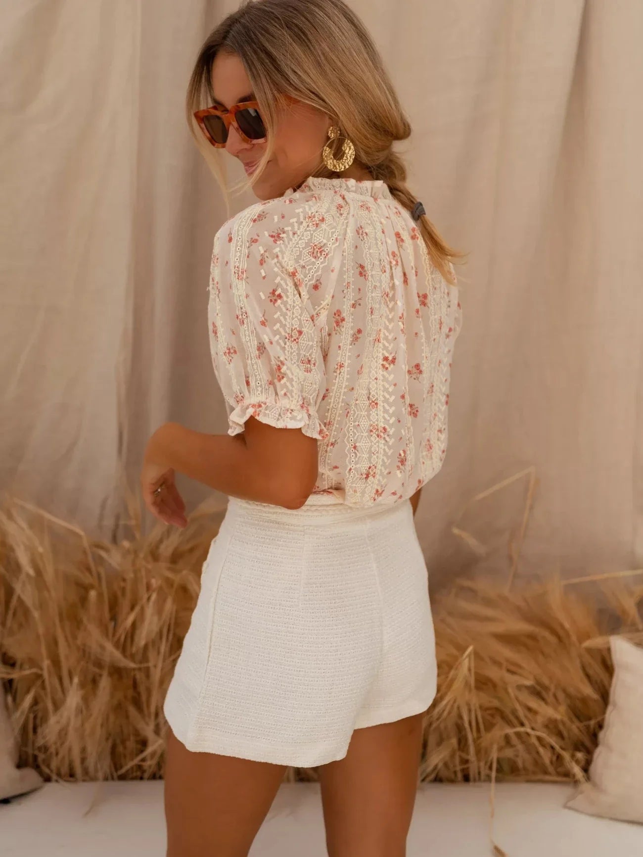 ELINA™ | LA BLUSA DE FLORES