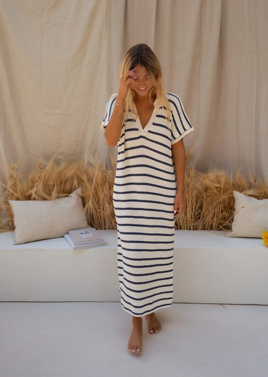 SOPHIA™ | EL VESTIDO DE PUNTO A RAYAS