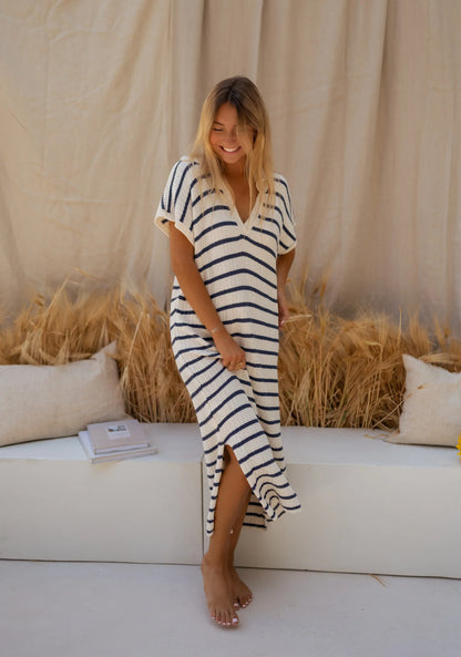 SOPHIA™ | EL VESTIDO DE PUNTO A RAYAS